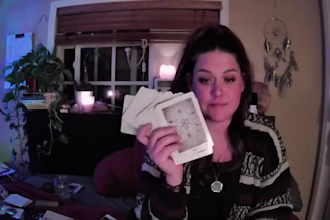 do a custom video tarot reading