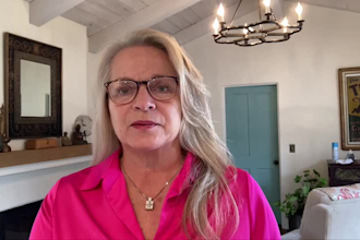 record female ugc video spokesperson for tiktok ads, spokeswoman review