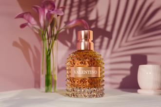 do 3d animation, 3d product animation,  3d perfume animation