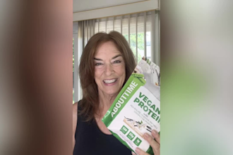 be your american female boomer ugc video ads creator