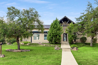 do real estate photo editing retouching in photoshop