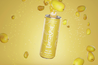 do realistic 3d product animation for an energy drink