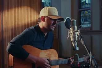 be male singer for country music country song songwriter male vocalist