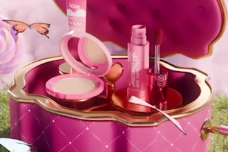 do 3d cgi product animation, 3d instagram  reels, cgi ads, cgi animation, 3d vfx