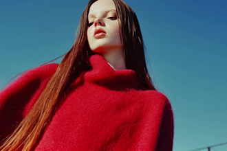 craft ultra 4k ai commercial video ai fashion model promo video for your brand