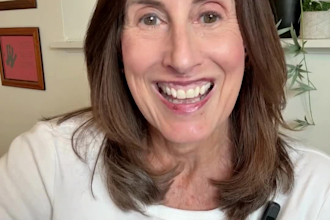 create authentic ugc reviews and demos from a everyday woman