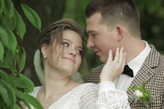 do cinematic wedding video editing and wedding highlights