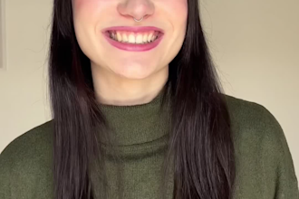 create beauty, services and pet ugc video ads in italian