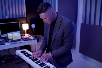 create a piano synth keyboard loop