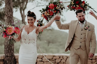 create cinematic wedding video