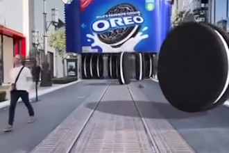 do 3d anamorphic billboard animation, 3d billboard, cgi marketing, vfx reel