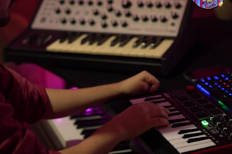 create a custom trap, hiphop or pop beat
