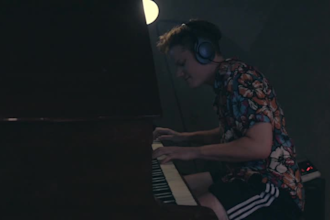 be your session pianist and keyboardist