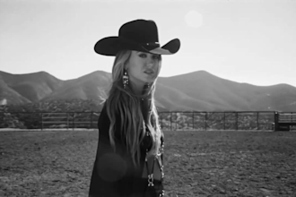 sing as a female custom folk, rock singer for any soulful song