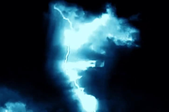 create powerful electric lightning and thunder strike effects for any design