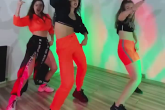 do tiktok dance, twerk dance, afrobeat, shuffle dance, hip hop dance to songs