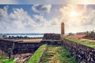 visit anywhere in sri lanka and provide live photography