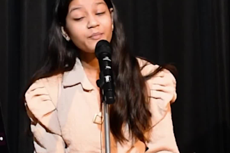 narrate your hindi story, poem, or script with emotion