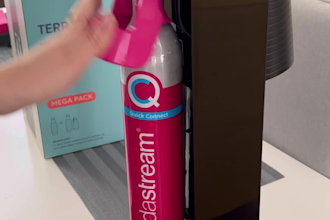 do ugc unboxing product and try it on video
