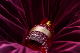 3d perfume animation, 3d perfume design, 3d fragrance animation, perfume spray
