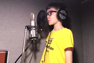 record a professional ukrainian boy voice over