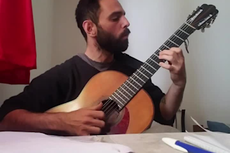 give you classical guitar lessons