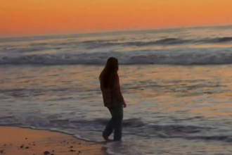 sing country pop song as a female country music singer and songwriter