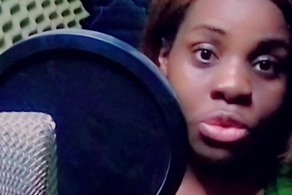 provide african and standard accents in french and english