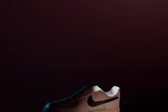 do 3d shoe design with basic texturing
