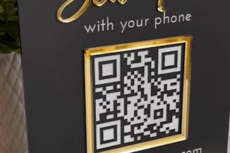 create qr code design with your logo