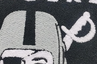 make custom chenille embroidery patches for varsity jackets and tracksuits