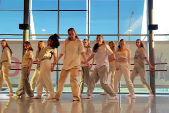 do tiktok dance, shuffle dance, group dance, choreography, ballet, twerk dance