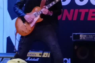make you guitar lessons, from absolute beginner to a more advanced skill one