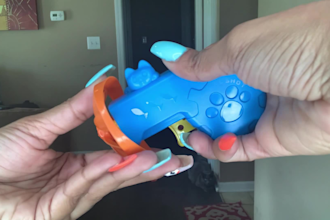 make cat product review videos and photos