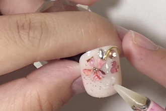 make custom press on nails art design with gel polish