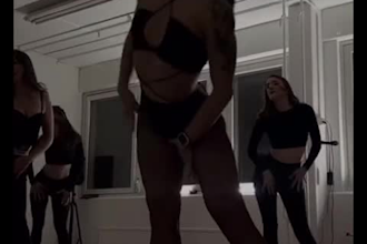 do tiktok dance, twerk dance, afrobeat, shuffle dance, group dance hip hop dance