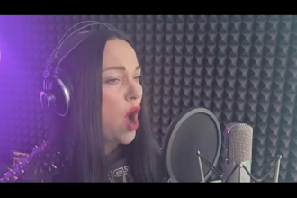 sing pop rock female powerful vocal