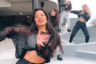 do tik tok dance, shuffle dance, group dance, dance choreography, afro dance
