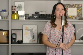 be your female jazz singer in english, french and spanish