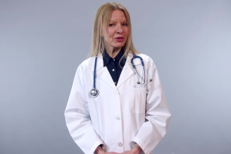 拍摄女性医学代言人视频