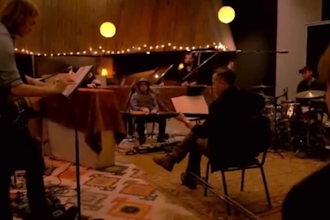play soulful guitar or organ for your country or folk song