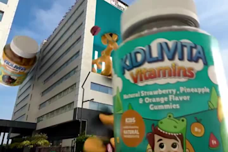 do 3d anamorphic animation 3d billboard animation 3d cgi product animation