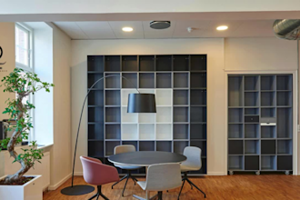 design custom zoom virtual background for meetings