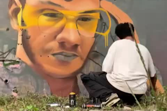 make graffiti portrait for gift and campaign