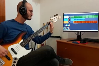 be your professional bass player for funk, jazz, soul, blues
