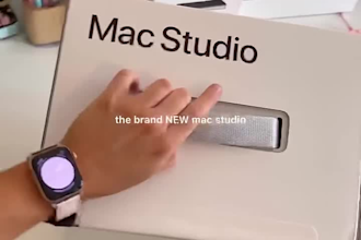 create an unboxing video ugc for your brand or product