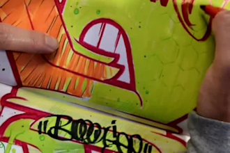 draw your name in graffiti style