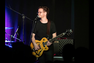 record an electric guitar for your song