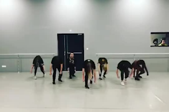 perform group dance, hip hop dance, choreography, african dance to your track
