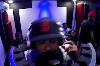 write the best urban lyrics and dembow for you